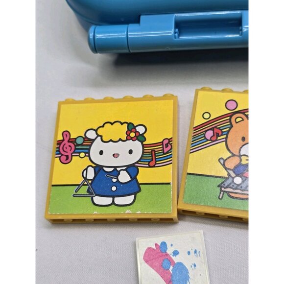 Sanrio Hello Kitty Lot of 10 Mini Figures And Assorted Mega Bloks - Picture 15 of 16